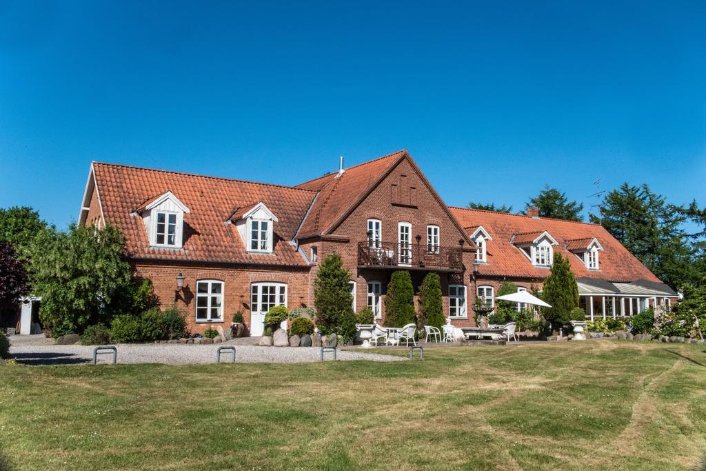 Det Gamle Mejeri Aparthotel Stokkebro Exterior photo